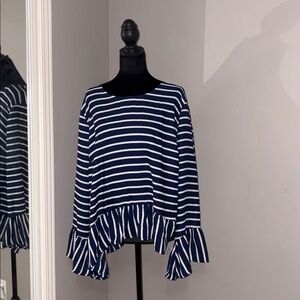 Womens - Plus Size Navy Blue Striped Top - No Brand